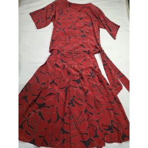Jeannene Booher Vintage 100% Silk 2 Piece Skirt Set Red Black Leaf Print Size 12